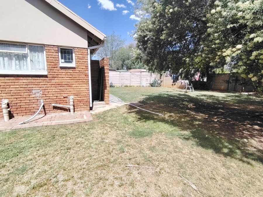 2 Bedroom Property for Sale in Pellissier Free State